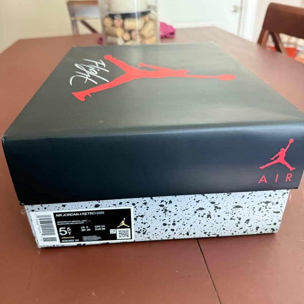 Jordan 4S M